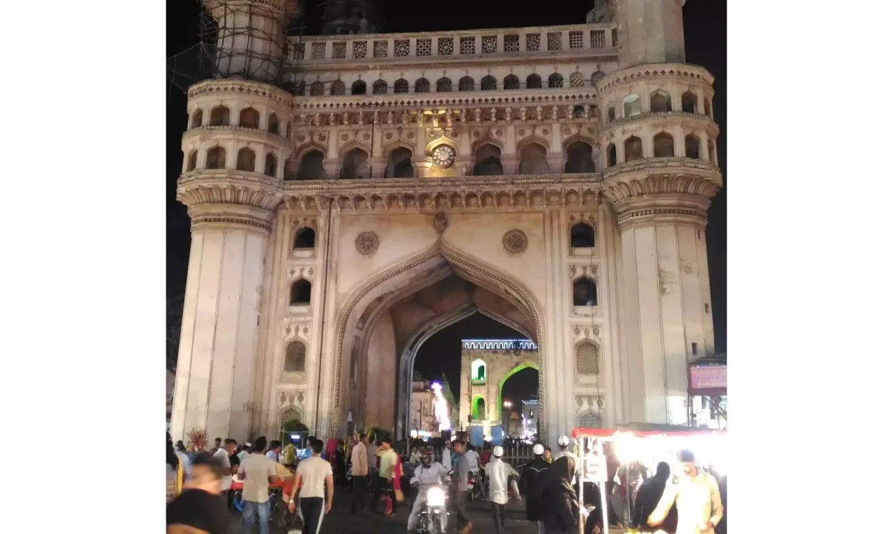 Hyderabad: A City of Hidden Chambers and Elusive Treasure