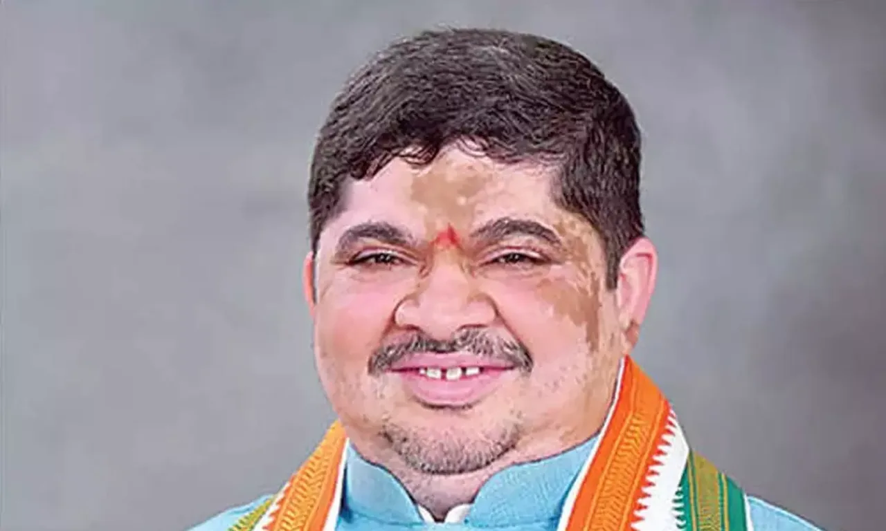 Centre Must Cooperate with Telangana’s Development: Ponnam