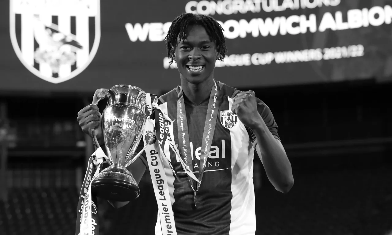 Portuguese Football Player Quevin Dies After Collapsing in Friendly Match