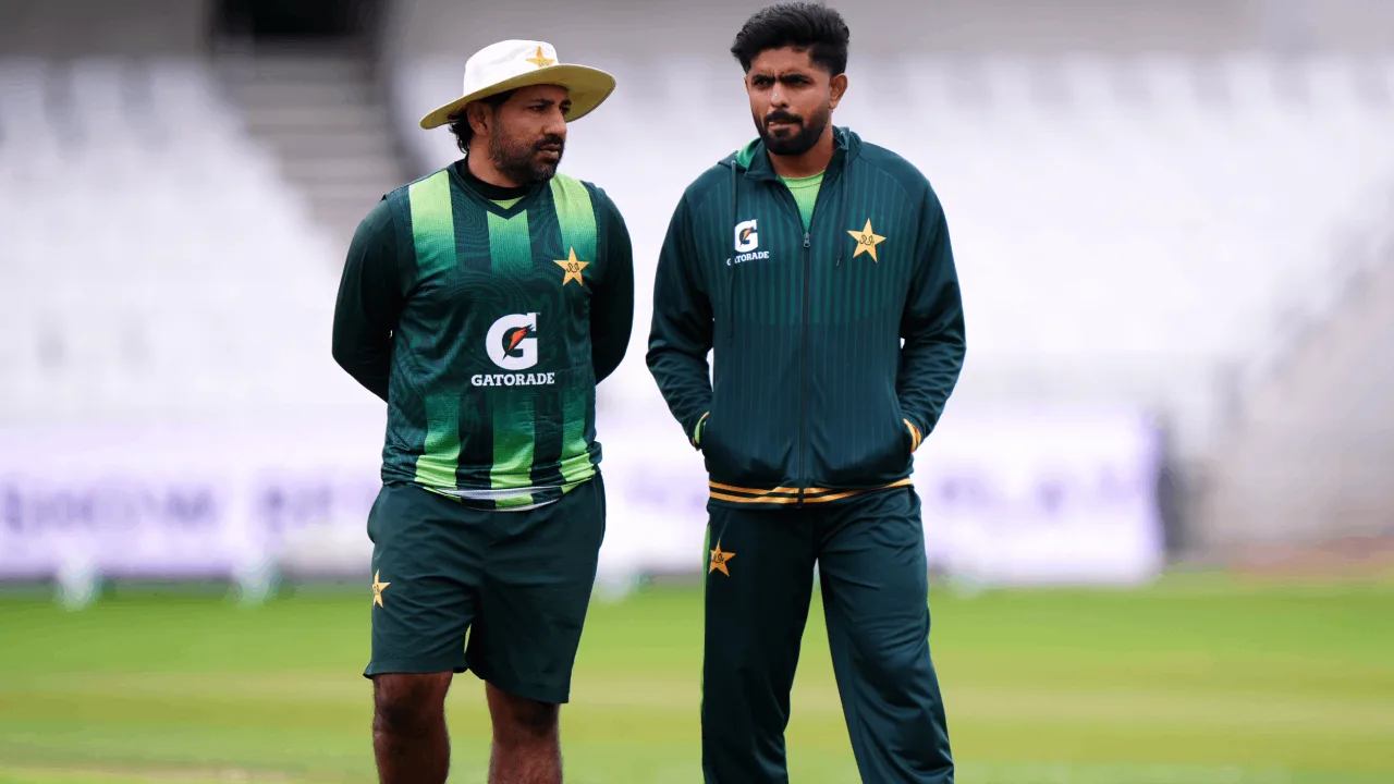 Pakistan Cricket Circus Continues: Head Coach Sarfaraz Ahmed And 7 Players Released Mid-Series