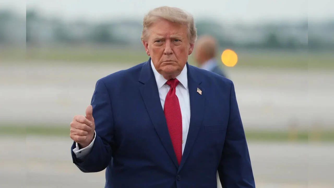 Trump Threatens Trade Halt With Deficit Countries, Demands Fed Cut Rates