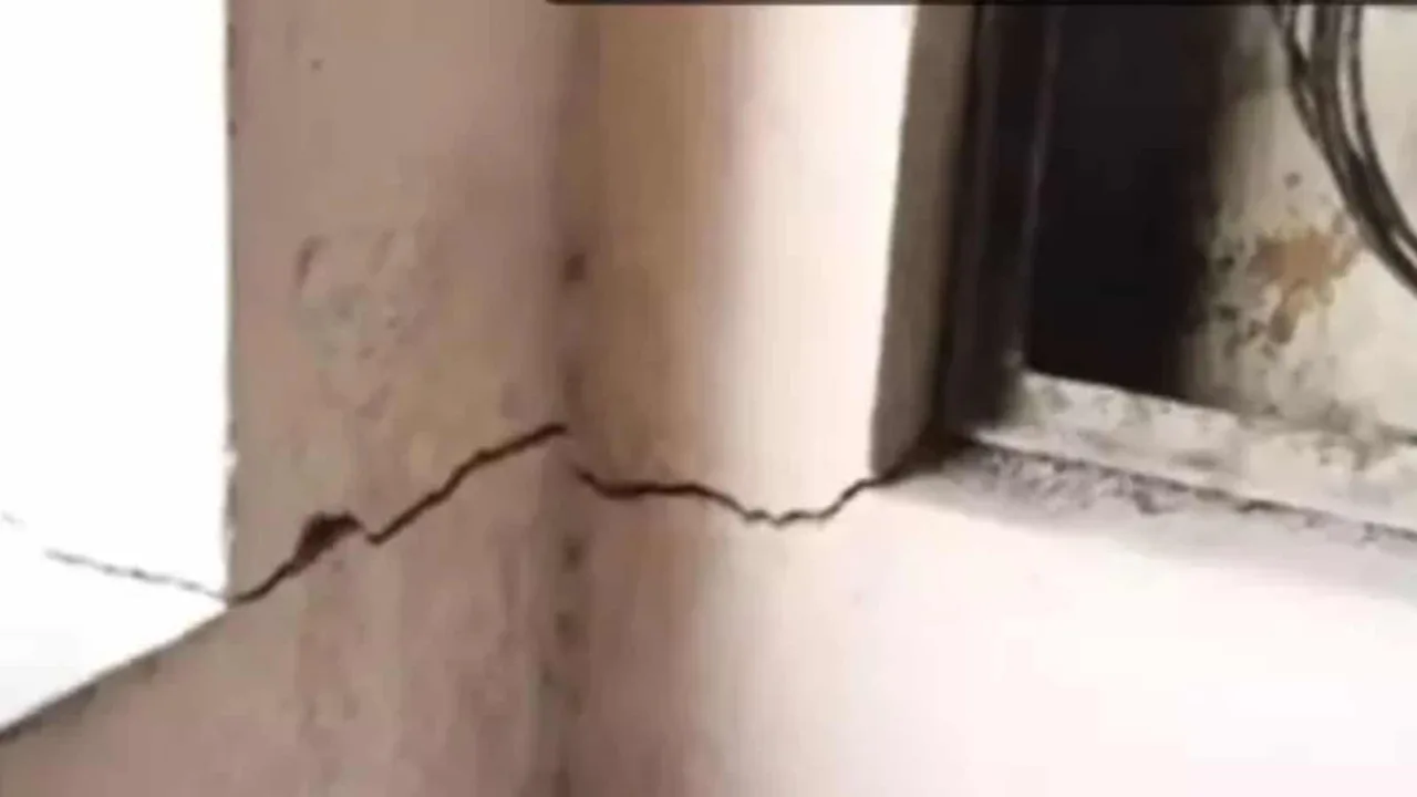 Residents panic over cracks in building in Hyderabad