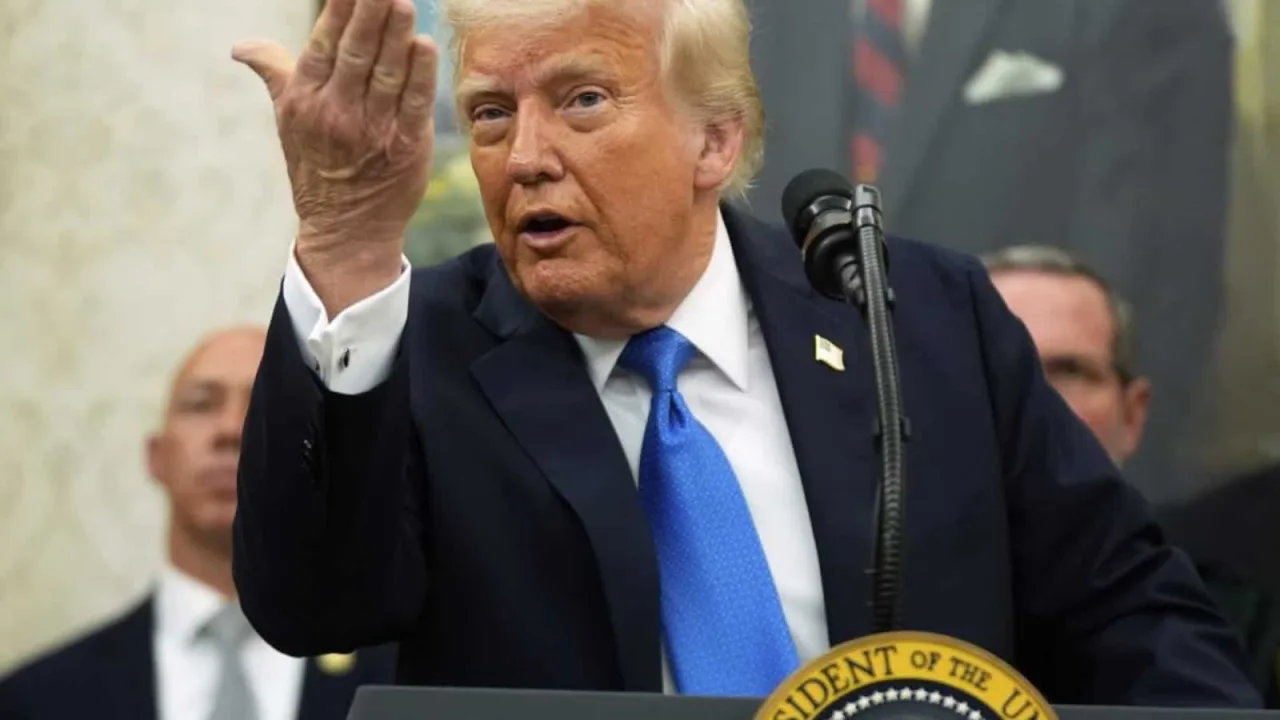 Trump’s approval rating falls to lowest level yet in FT poll