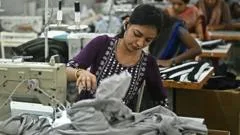 India's GDP growth defies oil shock but stirs up controversy