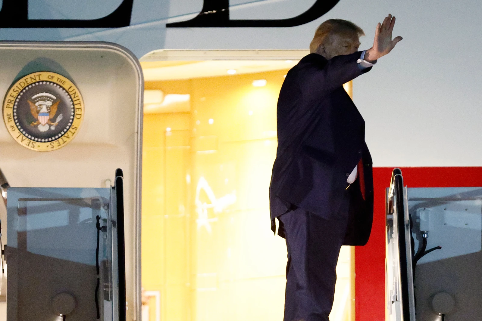 Trump says Iran probably responsible for attack on Saudi oil pipeline