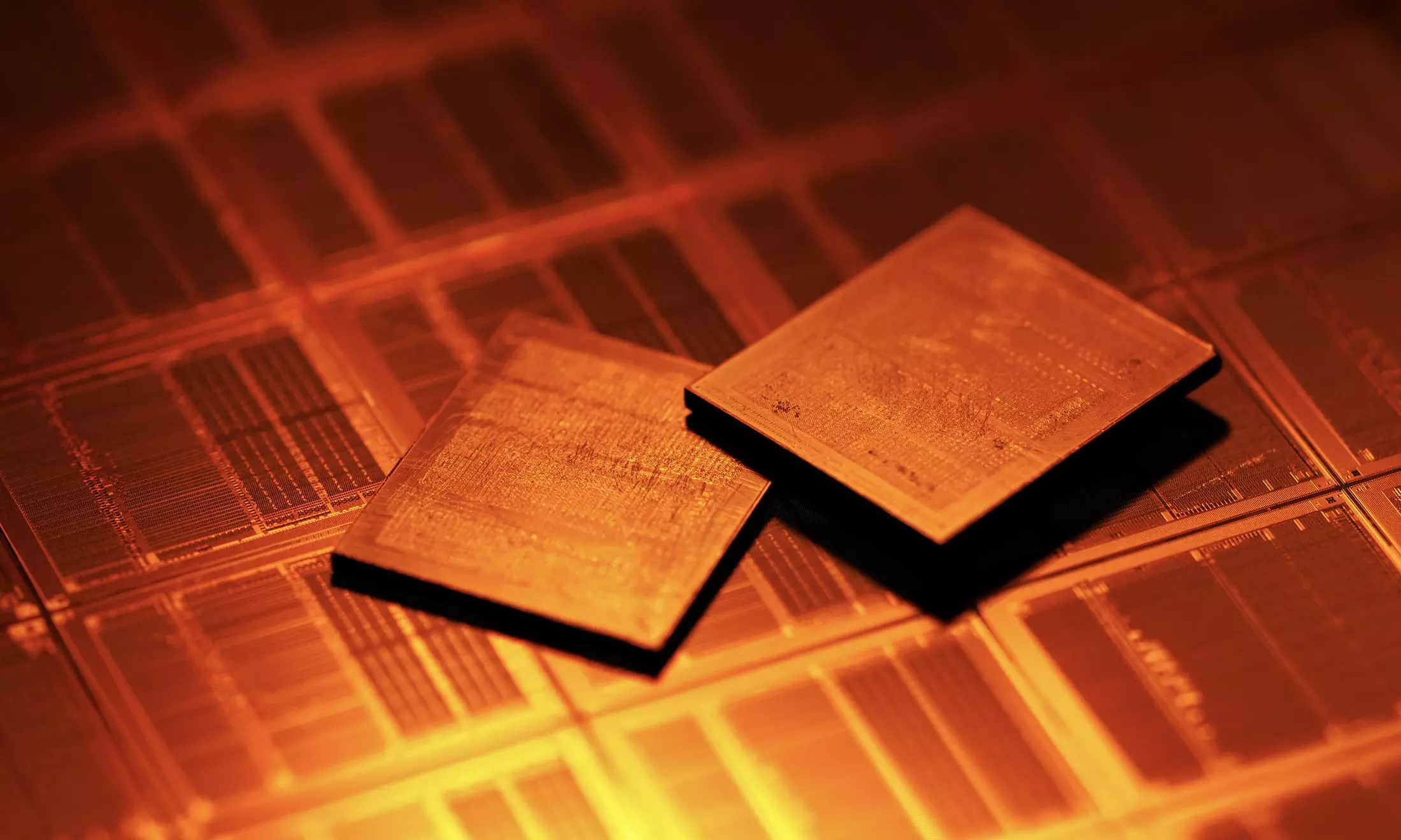 Anthropic’s AI Warning May Weigh on Chips, But Trade Seen Intact