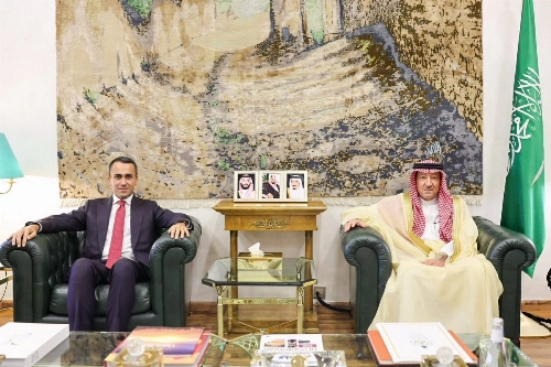 Saudi Vice Foreign Minister, EU Gulf Envoy discuss regional and international developments RIYADH — Vice Minister of Foreign Affairs Waleed El Khereiji received EU Special Representative for the Gulf region, Mr. Luigi Di Maio to discuss regional and