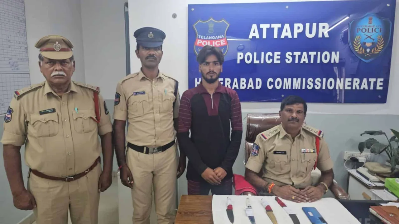 Hyderabad rowdy sheeter held for putting knife on man’s throat