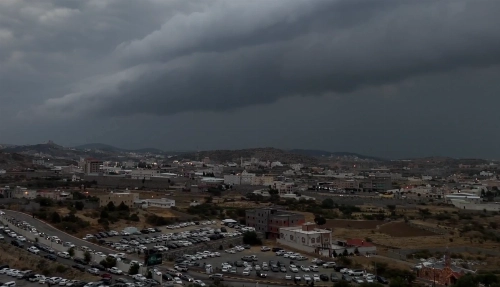 Heavy rain, flash floods forecast across parts of Saudi Arabia through Tuesday JEDDAH — Heavy rainfall — accompanied by hail and flash floods — is expected to continue across parts of Saudi Arabia through Tuesday, September 22, according to the Natio