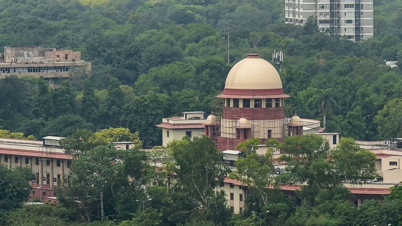 SC to examine plea against acquittal of 22 in Sohrabuddin case