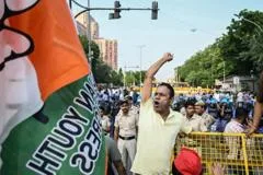 Thousands march to Indian Supreme Court to demand election chief resign