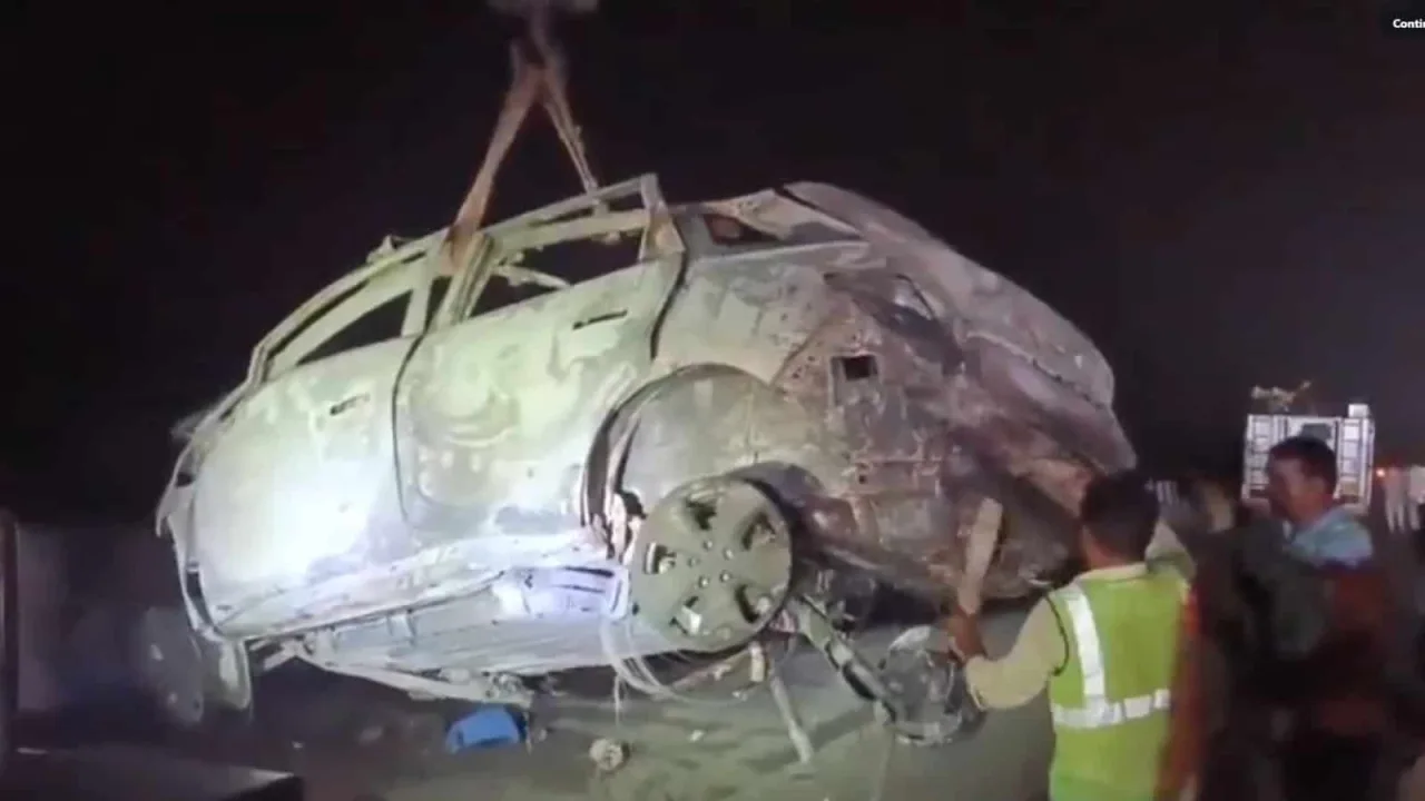Electric car catches fire in Vijayawada, four people burnt alive