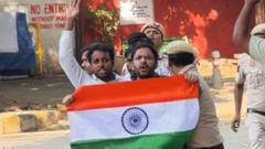 India 'cockroach' leaders detained after entering barricaded protest site