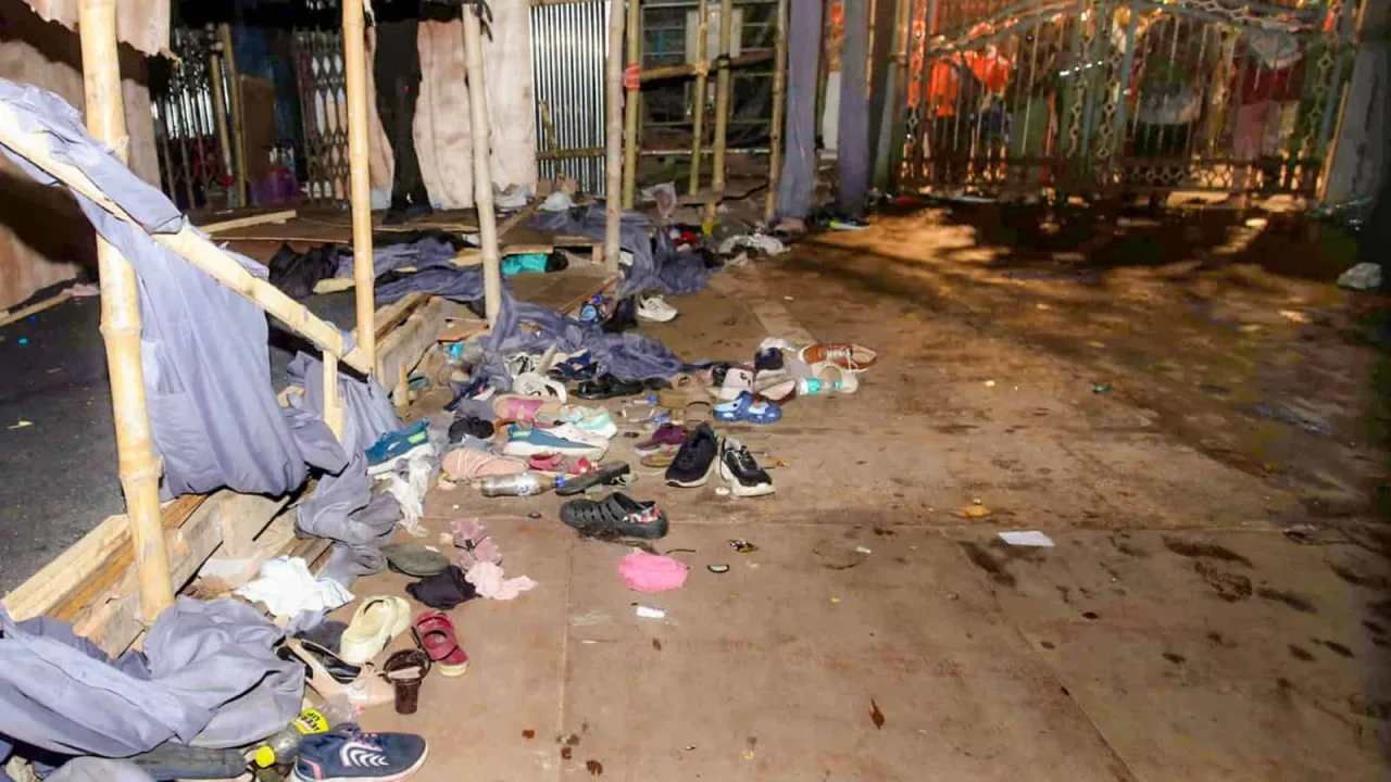 Narrow gates, rain, dark lane: How the Kolkata stampede unfolded