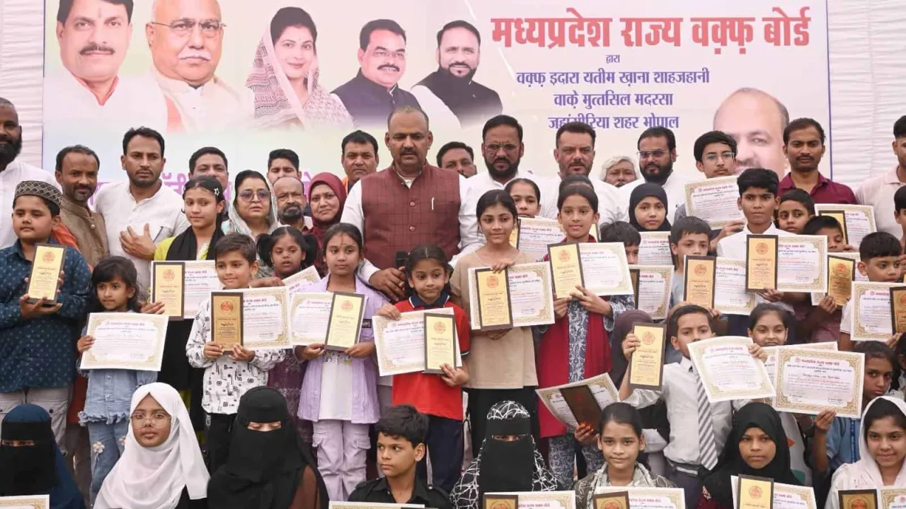 MP Waqf Board awards scholarships over Rs 21.5L to orphans
