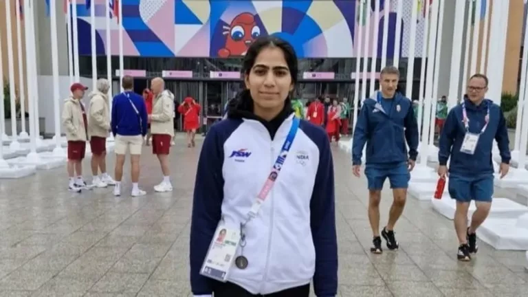 Indian Olympic Star Involved In Car Accident In Paris. Mother Hospitalised