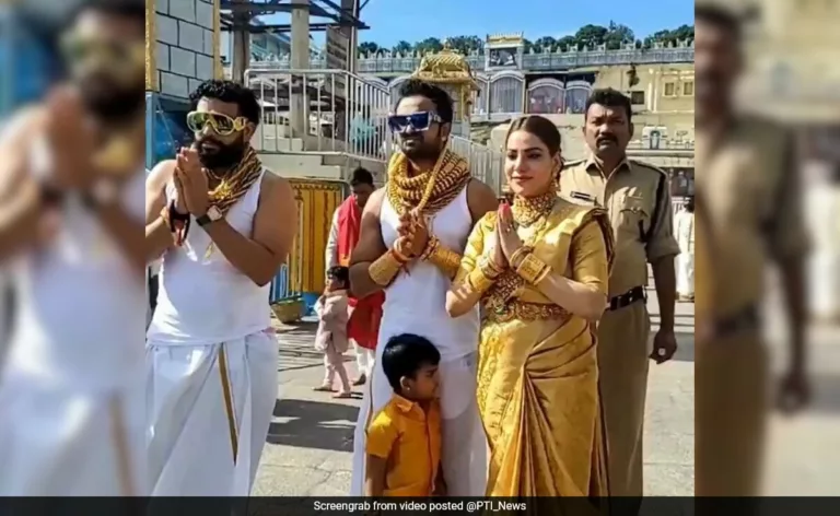 Video: Devotees From Pune Visit Tirumala Temple Wearing 25 Kg Gold