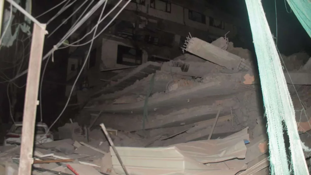 Delhi building collapse: Death toll rises to 4, FIR registered