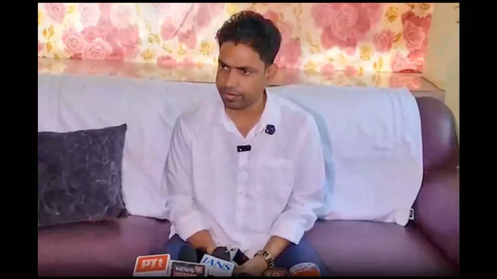 TMC’s Jahangir Khan held near Nepal border on extortion charges