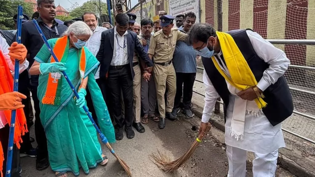 Nirmala Sitharaman joins cleanliness drive in Bengaluru
