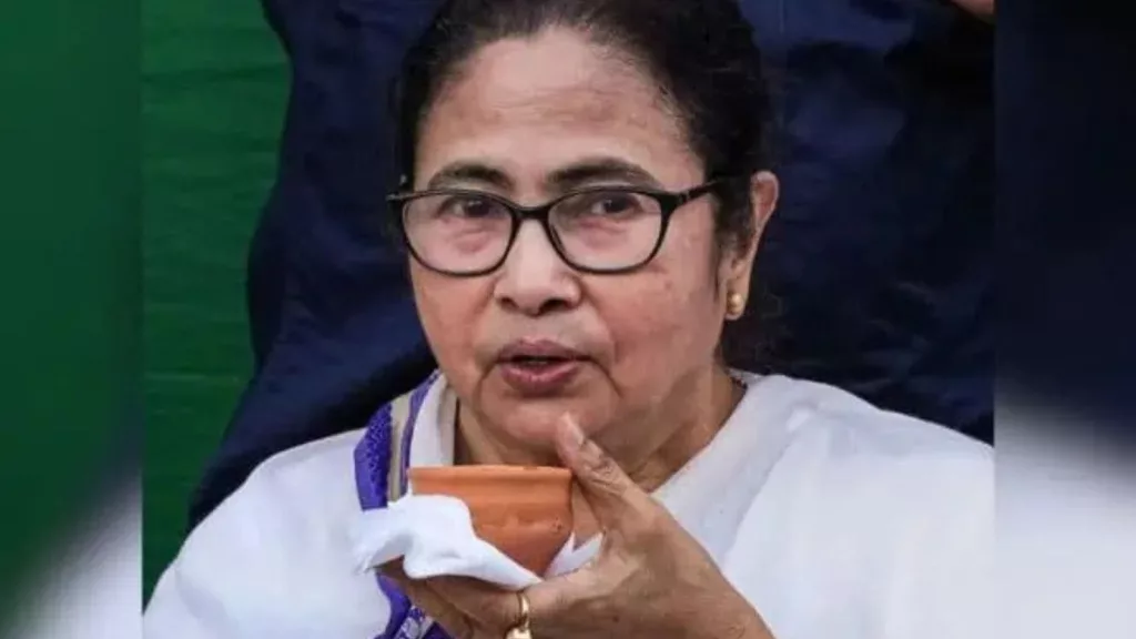 Mamata heads to Delhi for INDIA Bloc meet amid TMC split buzz
