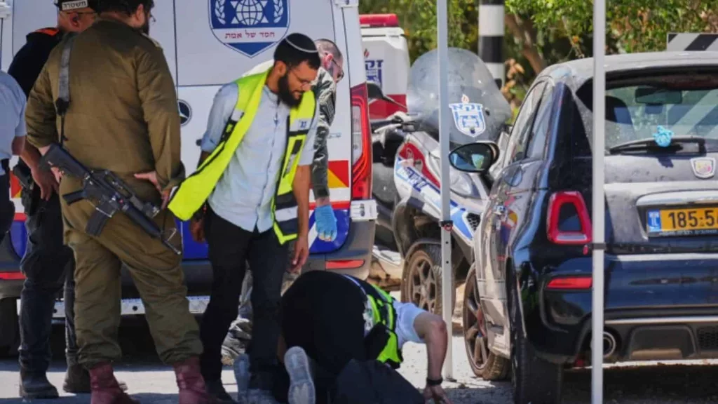 Gunman killed after deadly shooting rampage in central Israel