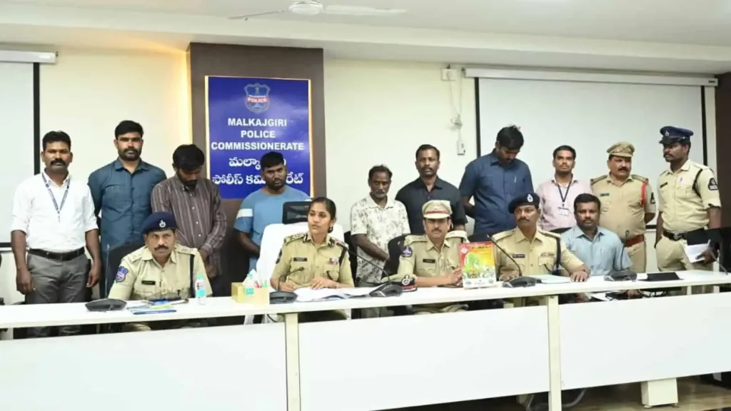 2,000 kg fake cotton seeds seized in Hyderabad, three held